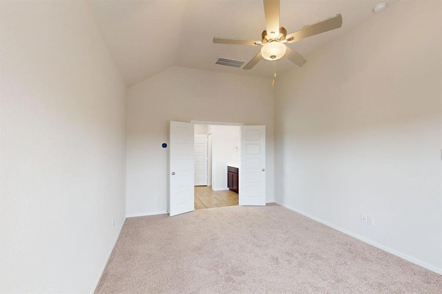 Spacious, unfurnished interior of a new home in Elevon, Lavon (Image 23). Spacious, unfurnished interior of a new home in Elevon, Lavon (Image 23).