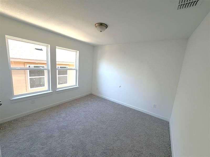 Spacious, unfurnished interior of a new home in Calumet, Jarrell (Image 4).