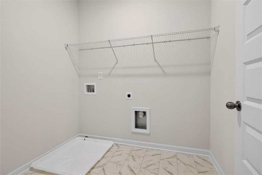 Spacious, unfurnished interior of a new home in Townes At The Stiles, Cartersville (Image 15).