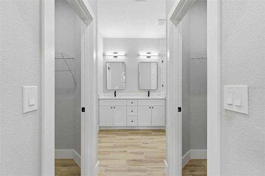 Spacious, unfurnished interior of a new home in , Port Charlotte (Image 32).