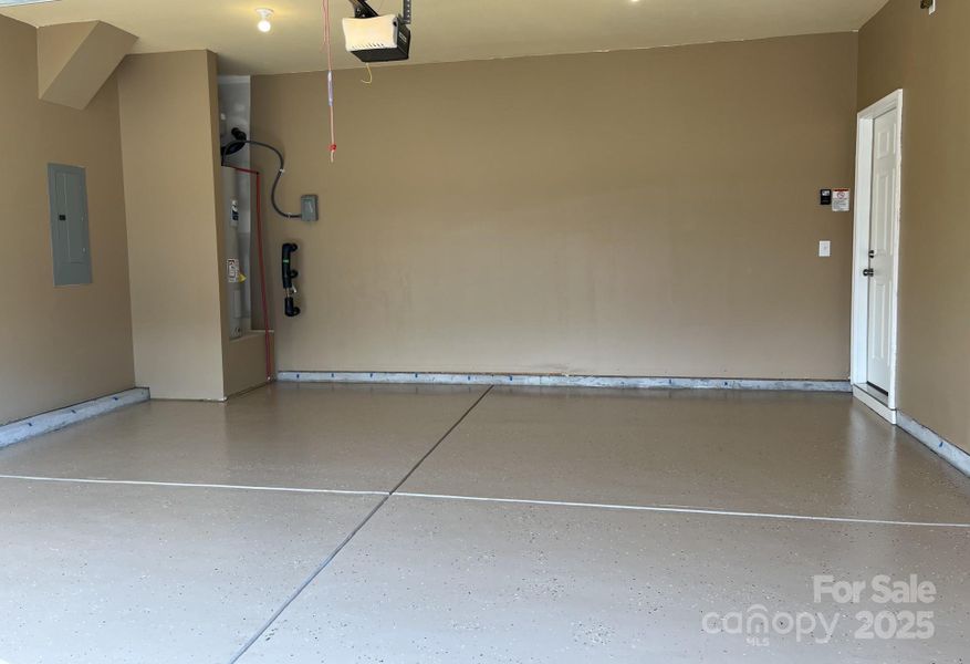 Image 25 of a home in .