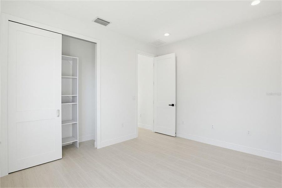 Spacious, unfurnished interior of a new home in , North Port (Image 36).