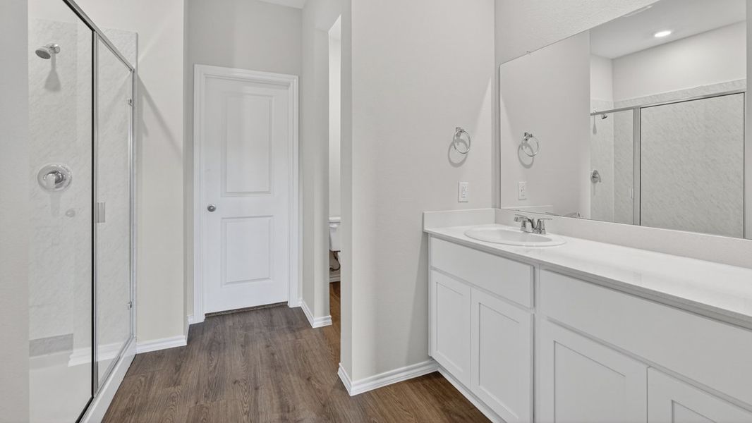 Furnished interior view inside a new home in Forestbrook Estates, Paris (Image 6).