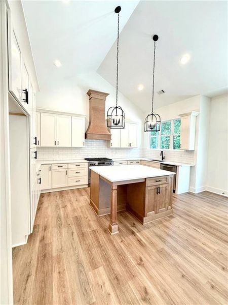 Furnished interior view inside a new home in , Dallas (Image 7).