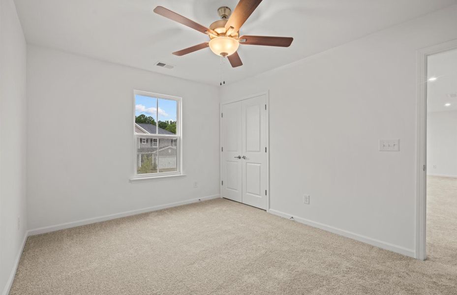 Spacious, unfurnished interior of a new home in Briarwood Reserve, Spartanburg (Image 30).