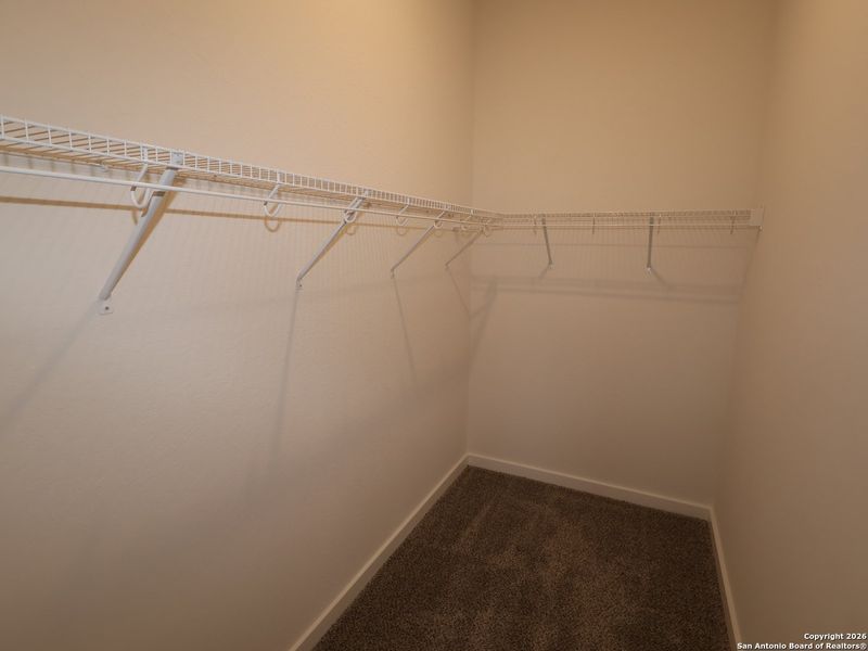 Spacious, unfurnished interior of a new home in Winding Brook, San Antonio (Image 16).