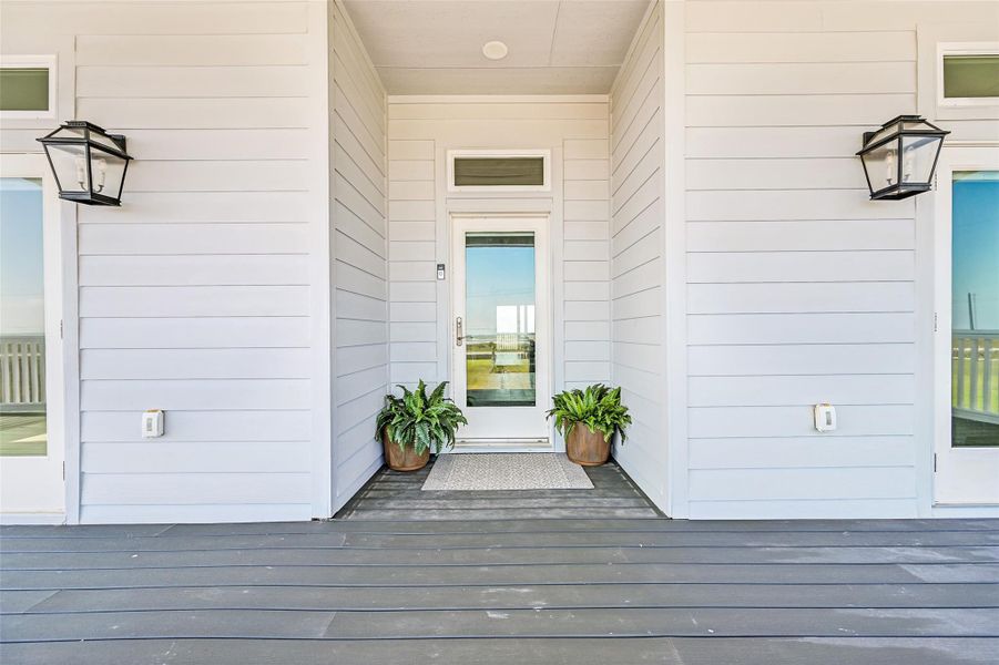 The moment you arrive, sleek design and refined finishes invite you in. The entry hints at the luxury inside, welcoming guests with a sense of grandeur and warmth—every arrival feels special.