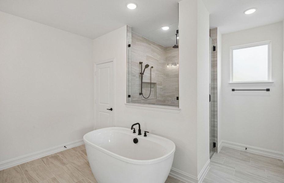 Furnished interior view inside a new home in Wilson Creek Meadows, Celina (Image 7).