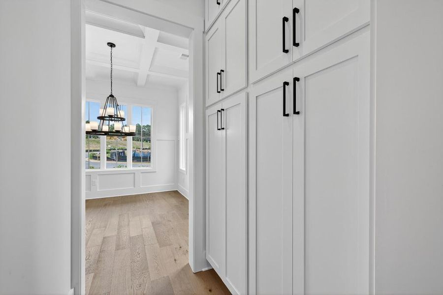 Spacious, unfurnished interior of a new home in Livingstone Park, Kennesaw (Image 42).