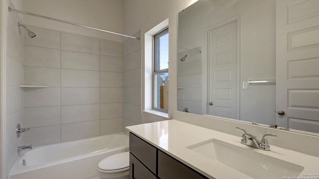 Furnished interior view inside a new home in Haby Hill 50', San Antonio (Image 7).