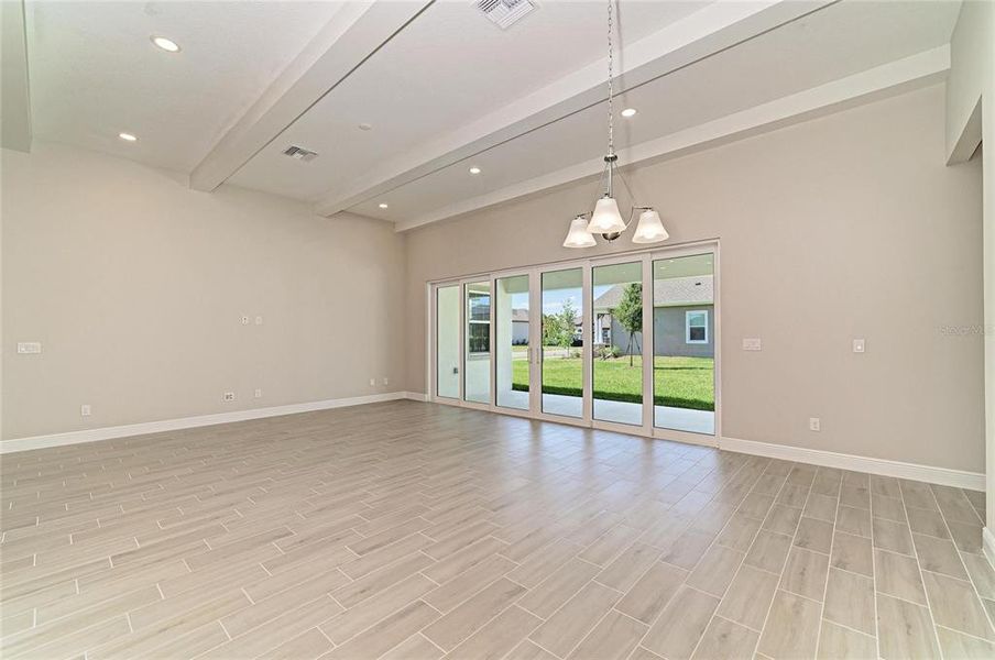 Spacious, unfurnished interior of a new home in Waterset, Apollo Beach (Image 31).