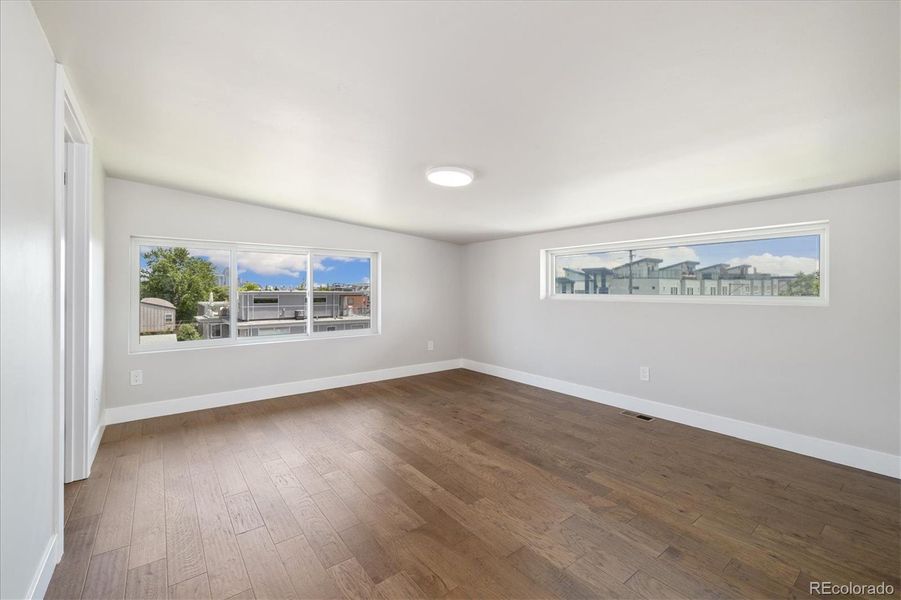 Spacious, unfurnished interior of a new home in , Denver (Image 20).