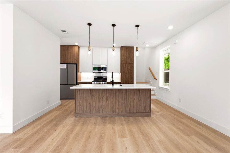 Furnished interior view inside a new home in , Dallas (Image 4).