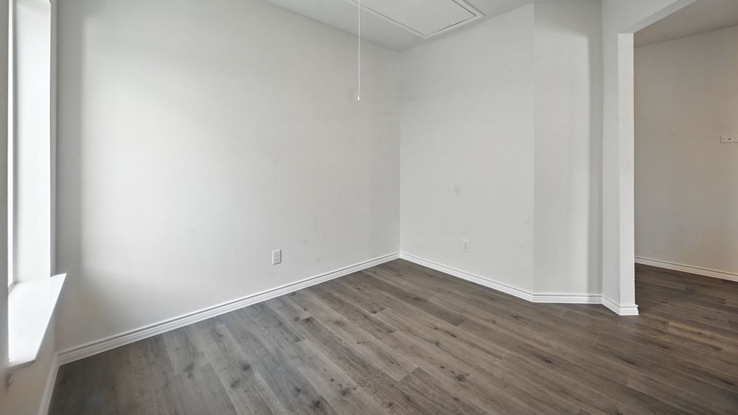 Spacious, unfurnished interior of a new home in Lilybrooke at Legacy Hills, Celina (Image 16).