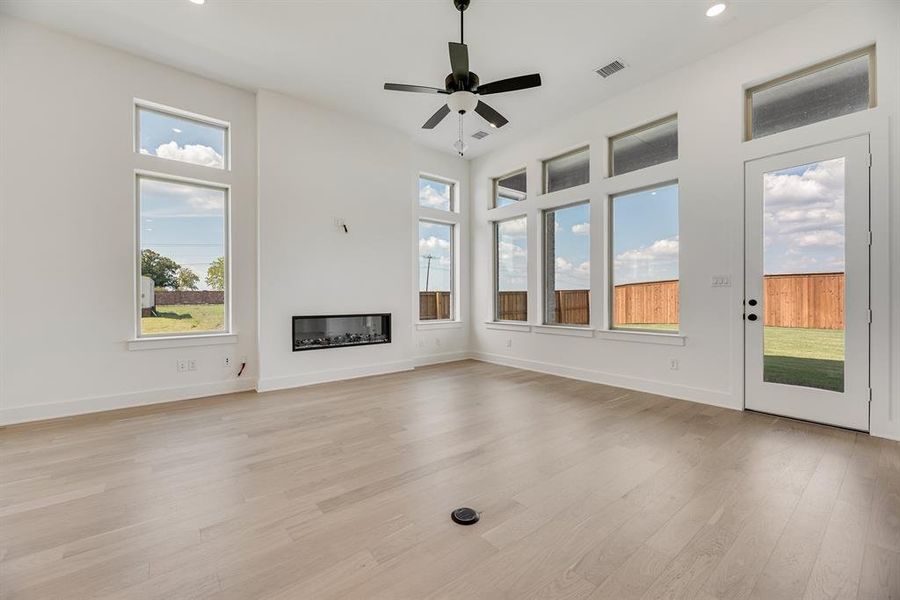 Spacious, unfurnished interior of a new home in Devonshire, Heath (Image 23).