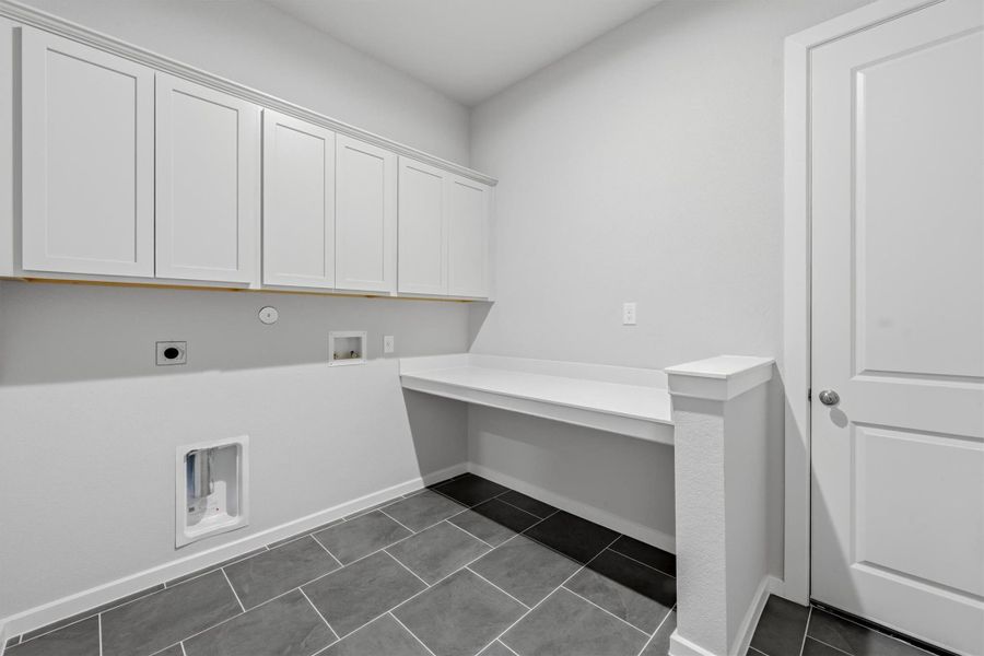 Furnished interior view inside a new home in Canterra Creek  60', Iowa Colony (Image 10).