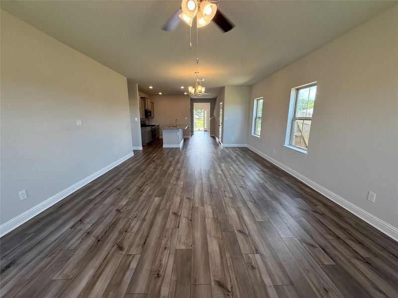 Spacious, unfurnished interior of a new home in Bayou Maison, Dickinson (Image 13). Spacious, unfurnished interior of a new home in Bayou Maison, Dickinson (Image 13).