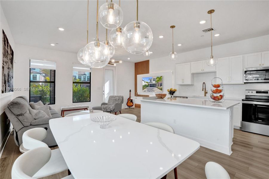 Furnished interior view inside a new home in , Plantation (Image 8).