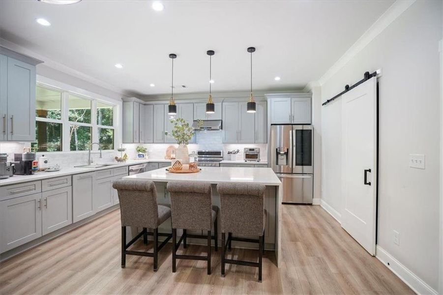 Furnished interior view inside a new home in , Acworth (Image 79).