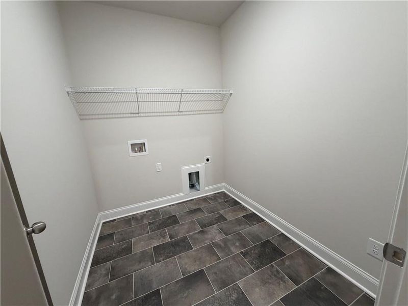 Spacious, unfurnished interior of a new home in , Jefferson (Image 39).