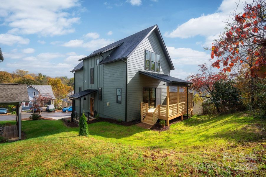 Cool Yard with Room to Play