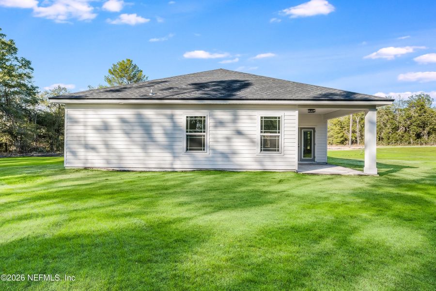 Exterior details and patio area of a home in , Keystone Heights (Image 14).
