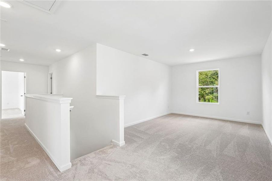 Spacious, unfurnished interior of a new home in Heritage River, Euharlee (Image 23). Spacious, unfurnished interior of a new home in Heritage River, Euharlee (Image 23).