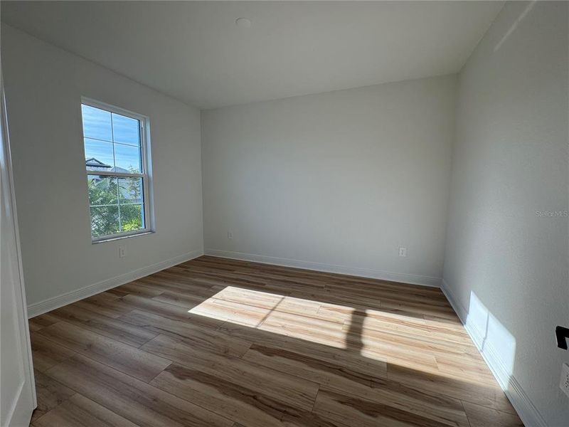 Spacious, unfurnished interior of a new home in Vistera of Venice, Nokomis (Image 18).