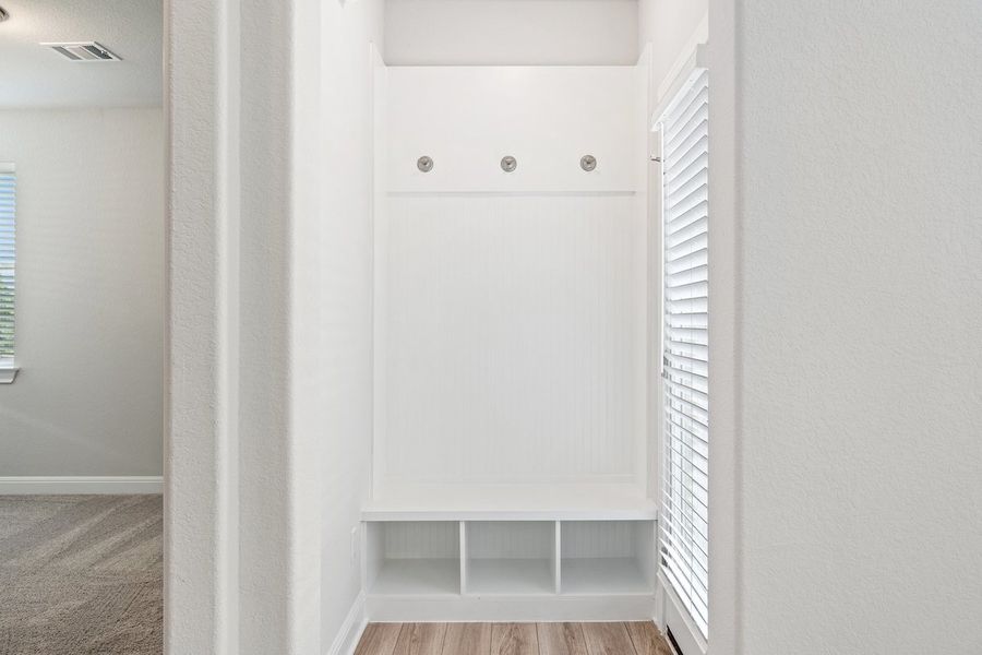 027_mm_03888 027_mm_03888