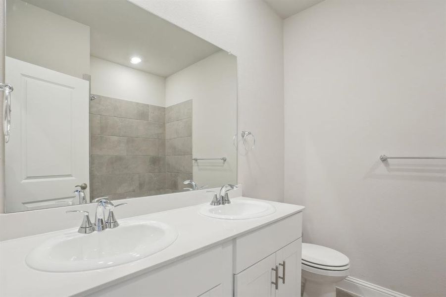 Photo is not of the actual home, but is an inspirational photo of builder’s model home and may depict options, furnishings, and/or decorator features that are not included. Photo is not of the actual home, but is an inspirational photo of builder’s model home and may depict options, furnishings, and/or decorator features that are not included.