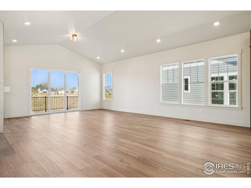 Spacious, unfurnished interior of a new home in , Fort Collins (Image 38).