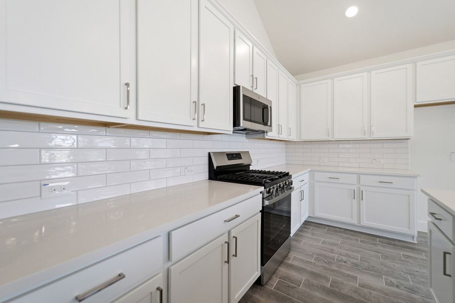 Furnished interior view inside a new home in Ashland, Angleton (Image 7).