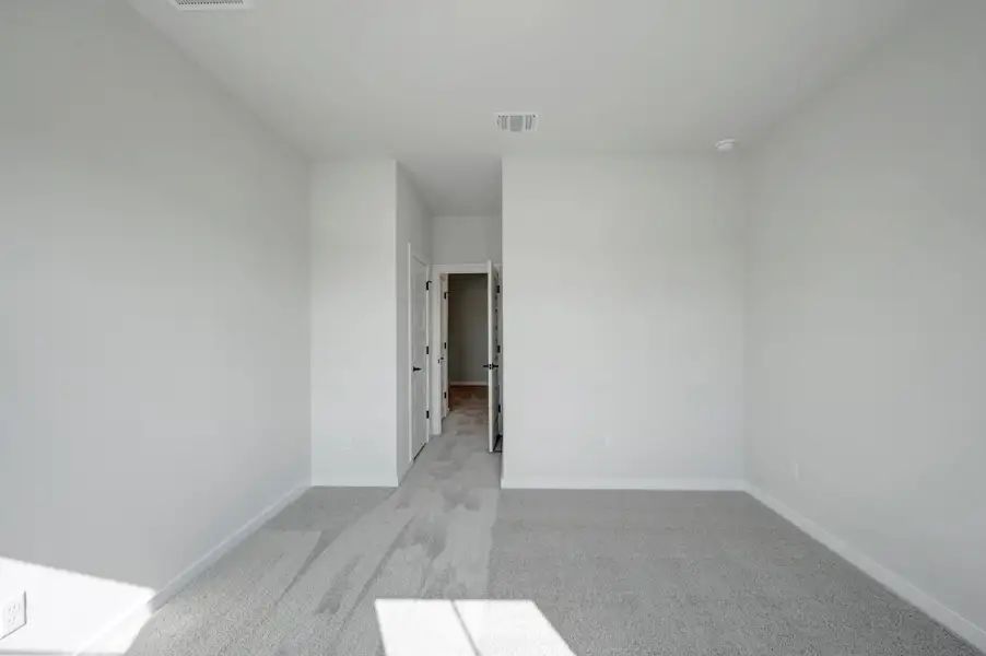Spacious, unfurnished interior of a new home in Park Central, Georgetown (Image 44). Spacious, unfurnished interior of a new home in Park Central, Georgetown (Image 44).
