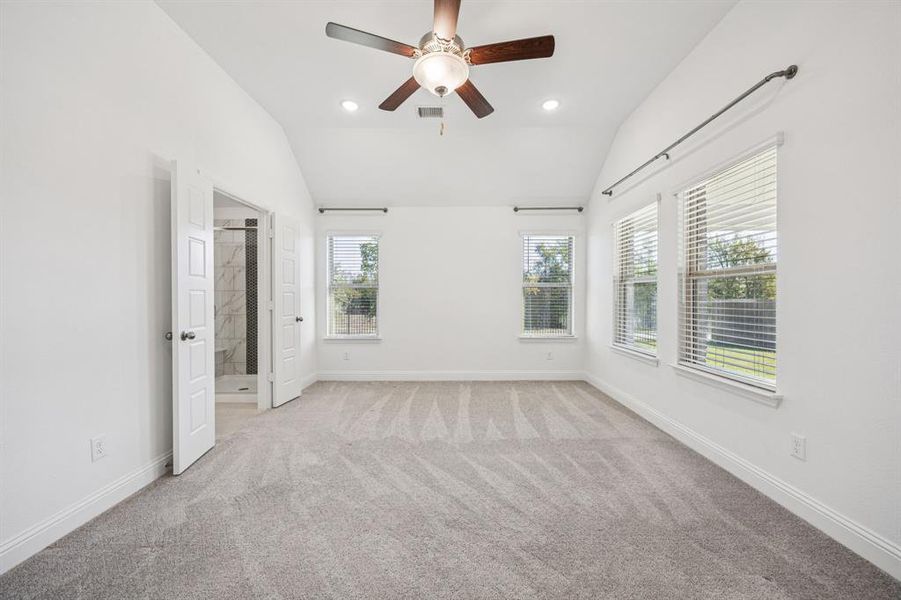 Spacious, unfurnished interior of a new home in Elevon, Lavon (Image 19).