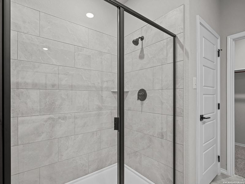 Image 24 of a home in Comanche Ridge.