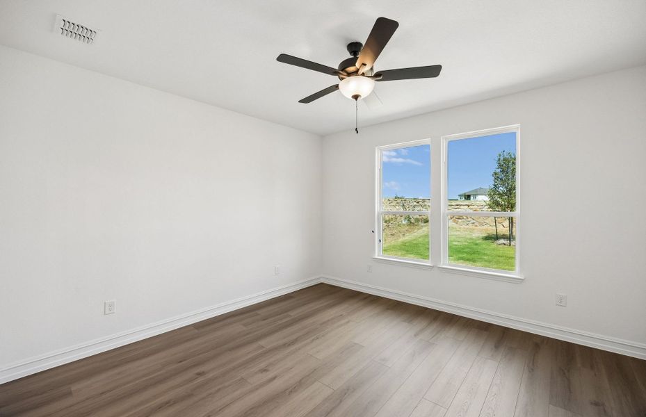 Spacious, unfurnished interior of a new home in Del Webb at Legacy Hills, Celina (Image 10).