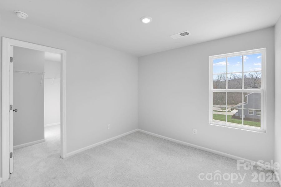 Spacious, unfurnished interior of a new home in Cleveland Hill, Shelby (Image 24).