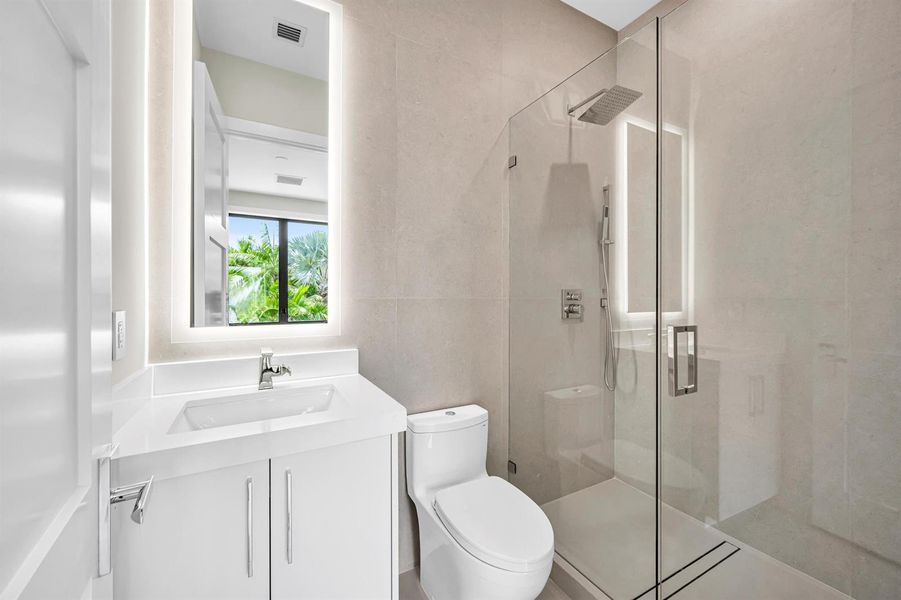 445 NE 11TH AVE-58 445 NE 11TH AVE-58