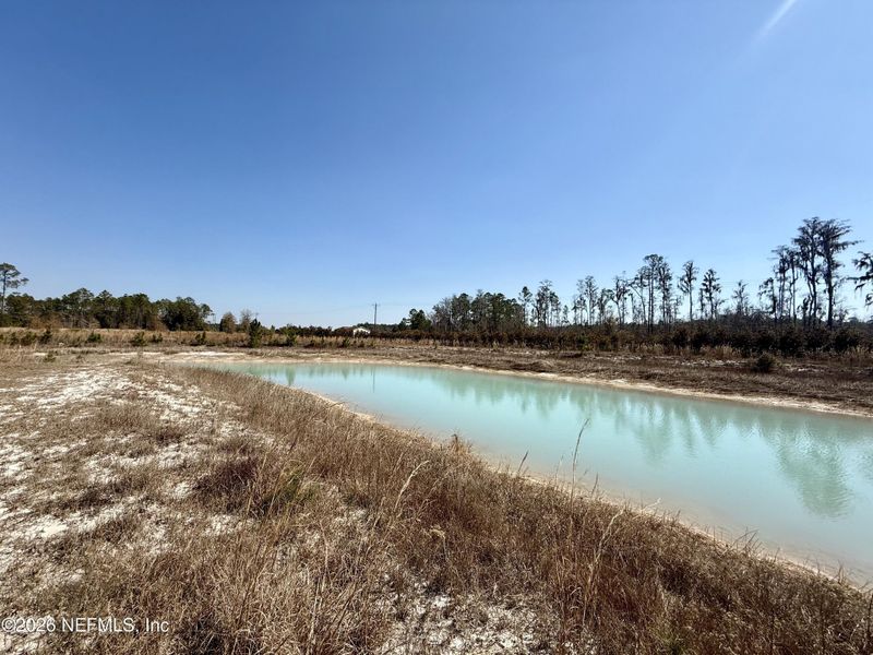 Natural landscape and outdoor views near in Glen St. Mary (Image 9). Natural landscape and outdoor views near in Glen St. Mary (Image 9).