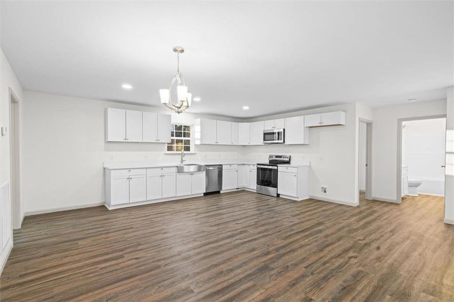 Spacious, unfurnished interior of a new home in , Dalton (Image 27).