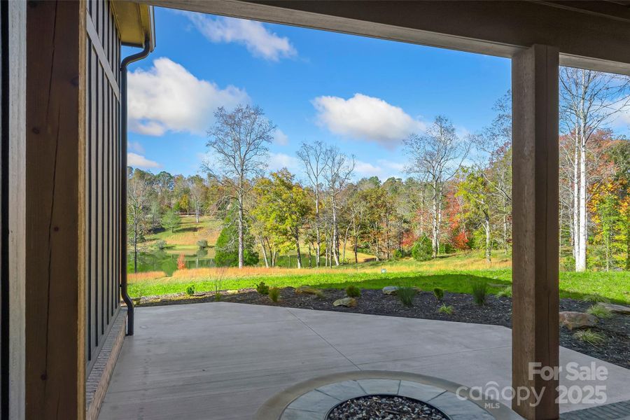 Exterior details and patio area of a home in , Nebo (Image 22).