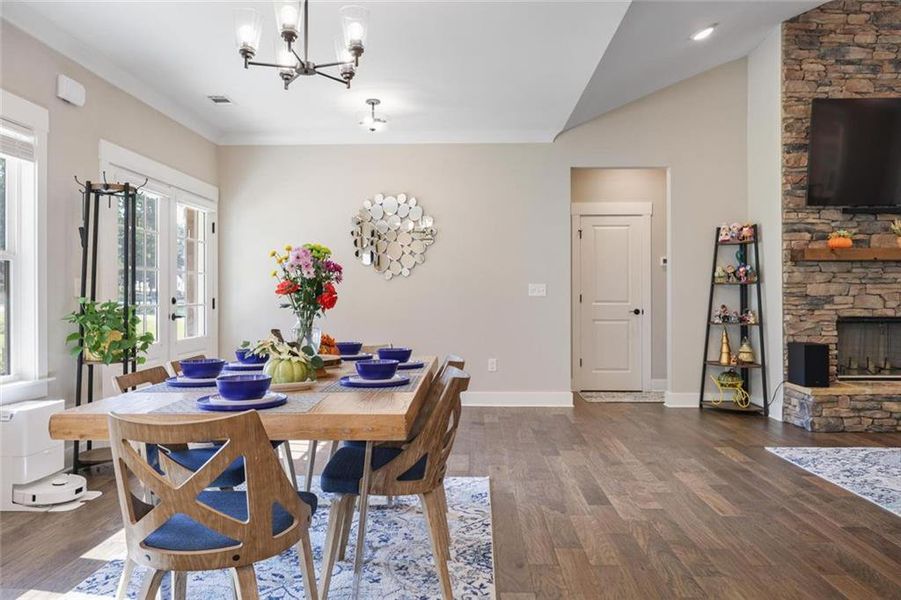 Furnished interior view inside a new home in , Dallas (Image 33).