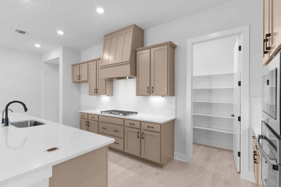 Furnished interior view inside a new home in Broken Oak, Georgetown (Image 10).