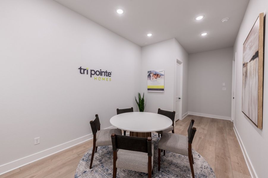 Representative furnished interior of a home built from the Meritage by Tri Pointe Homes in The Estates at James Lane, Fulshear (Image 64).
