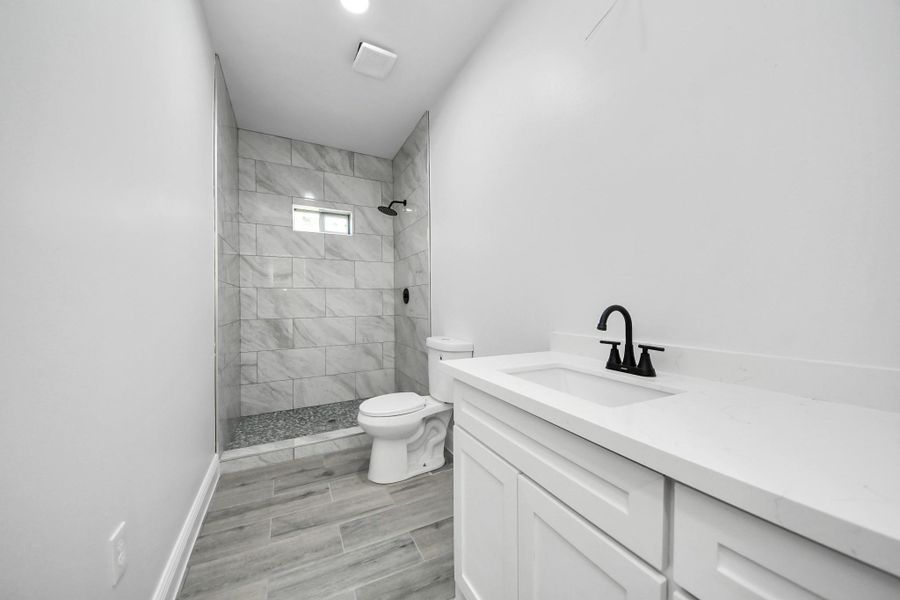 Furnished interior view inside a new home in , Cleveland (Image 9).