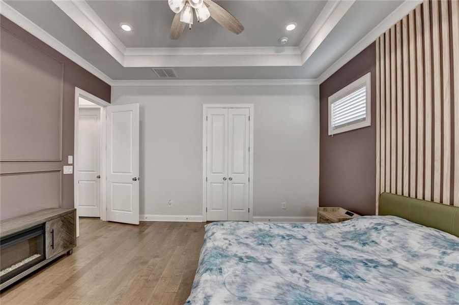 Furnished interior view inside a new home in , Duluth (Image 49).