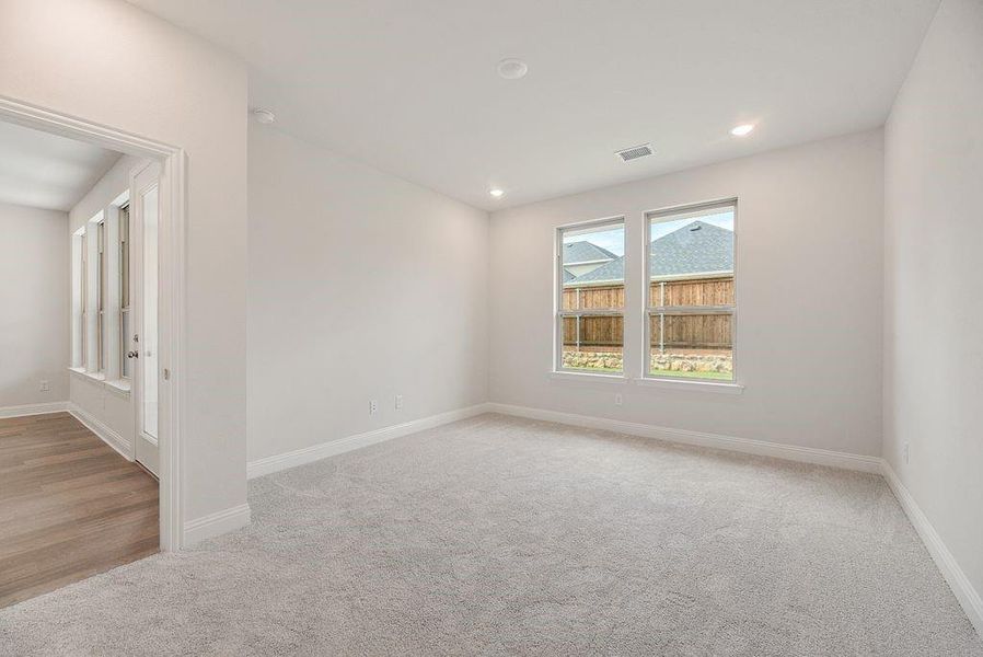 Spacious, unfurnished interior of a new home in Spiritas Ranch, Little Elm (Image 16). Spacious, unfurnished interior of a new home in Spiritas Ranch, Little Elm (Image 16).