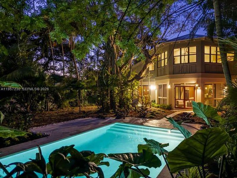 Exterior details and patio area of a home in , Miami (Image 42).