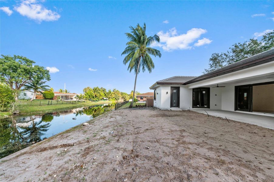 Exterior details and patio area of a home in , Coconut Creek (Image 3).