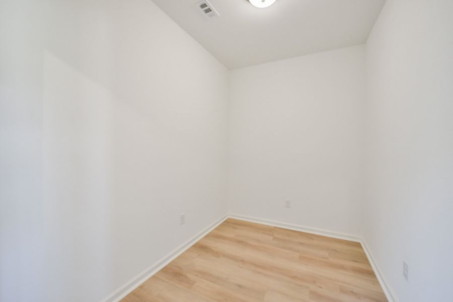 Spacious, unfurnished interior of a new home in Mostyn Springs, Magnolia (Image 32).